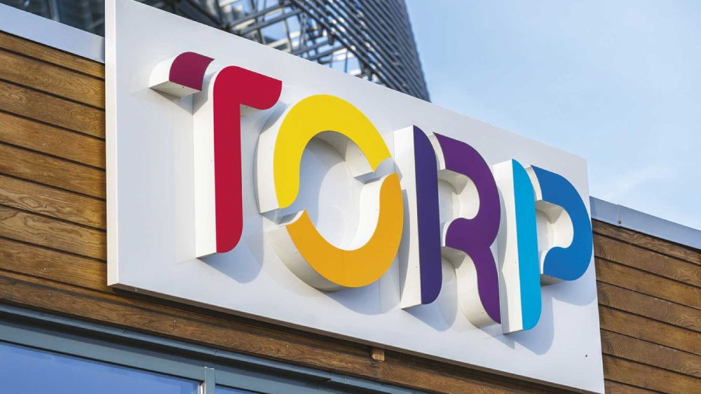 Thiết kế và thi công biển cần đạt chuẩn