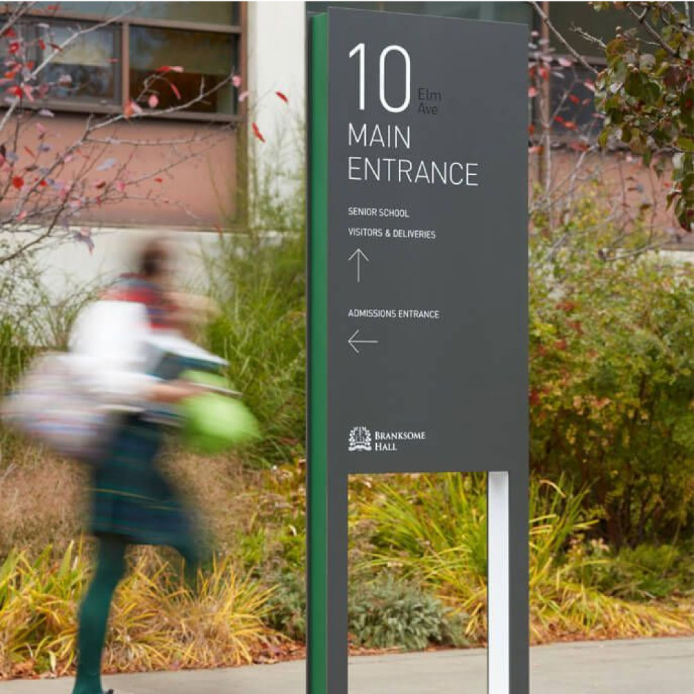 Biển chỉ hướng cư dân