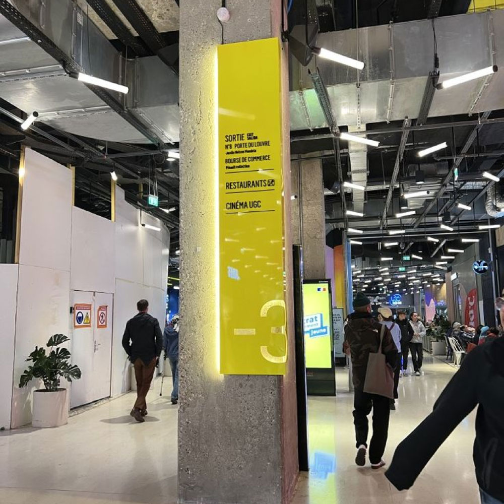 Biển tại tầng 1