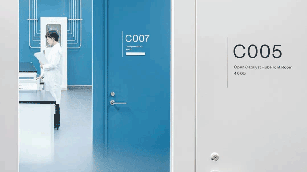 Biển bảng trong thư viện